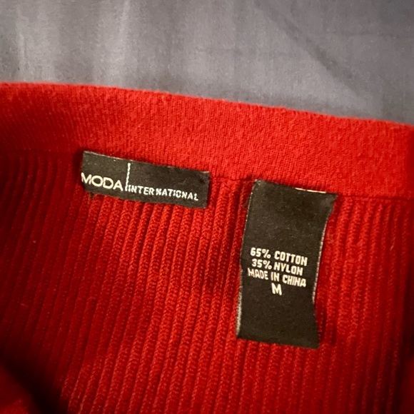 MODA super stretchy maroon pleated a line skirt size M - Picture 3 of 3